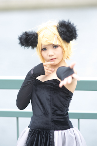 孙继海越俎代庖代替希丁克指挥比赛?希丁克却因此选择默认【开云电竞平台】(图3) 开云电竞